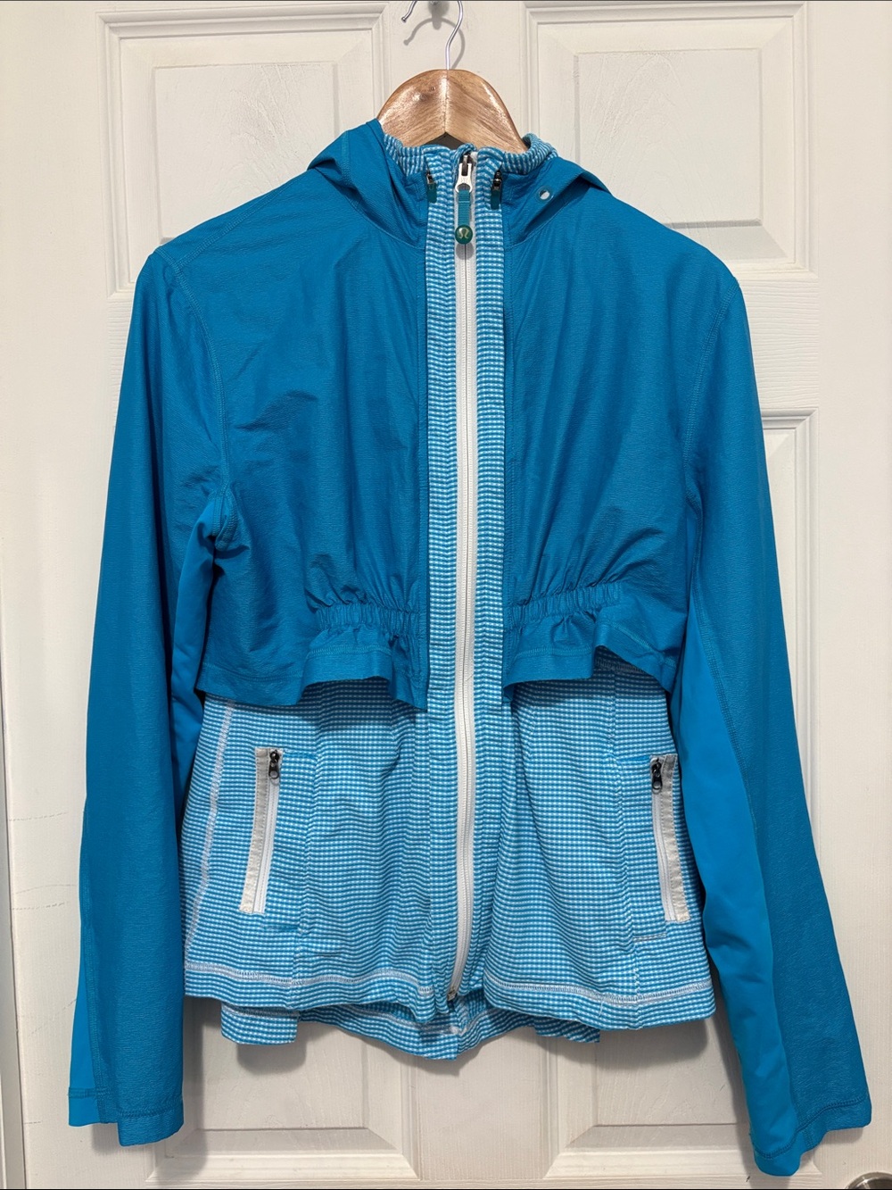 Convertible Lululemon Athletica "Shape Up" 2-in-1 Jacket.